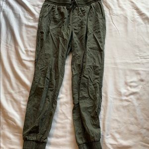 Hollister joggers